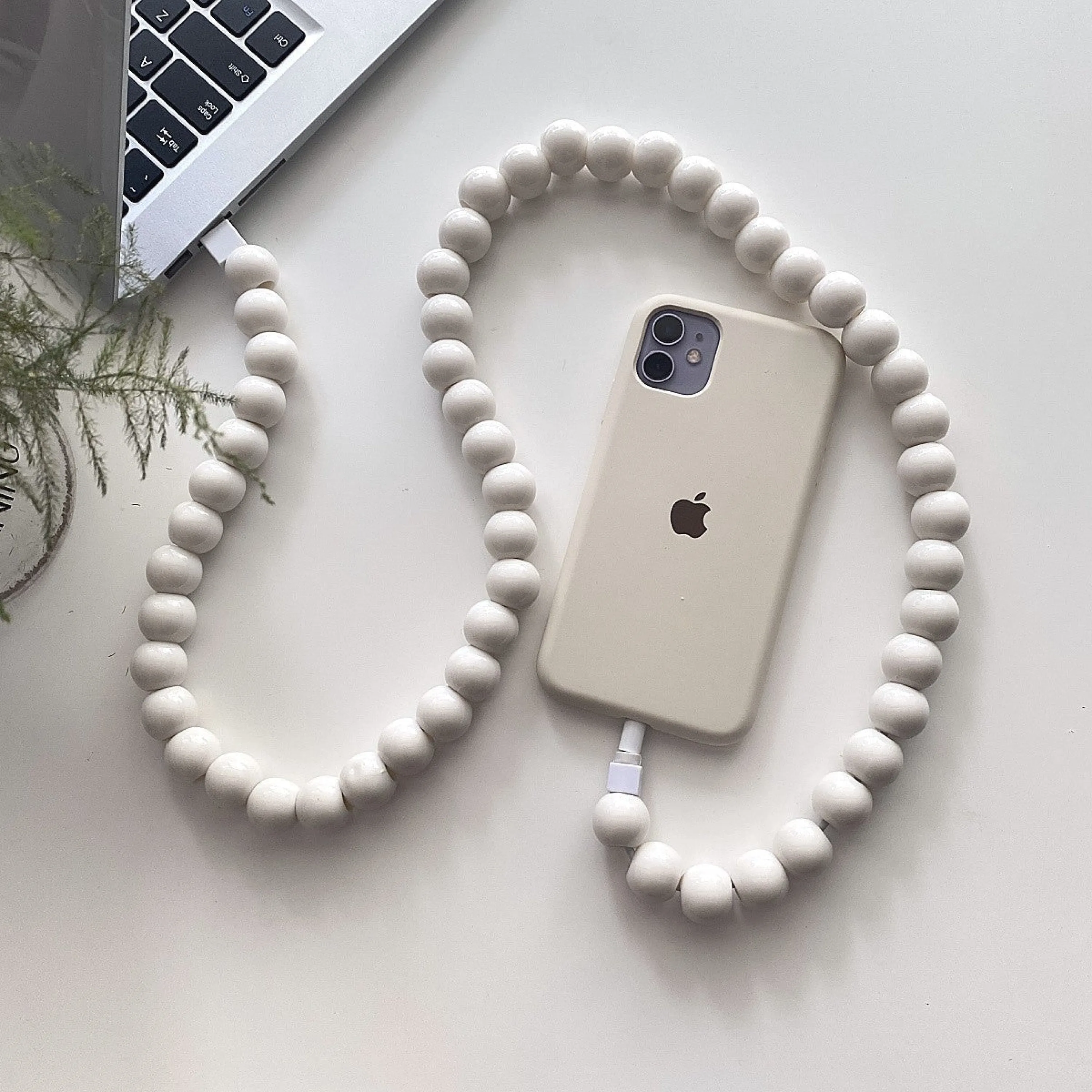 Beaded Phone Charger Cable / Transparent