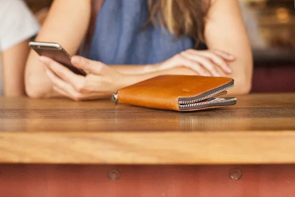 Bellroy Phone Pocket Plus Wallet For i6 /i6s 