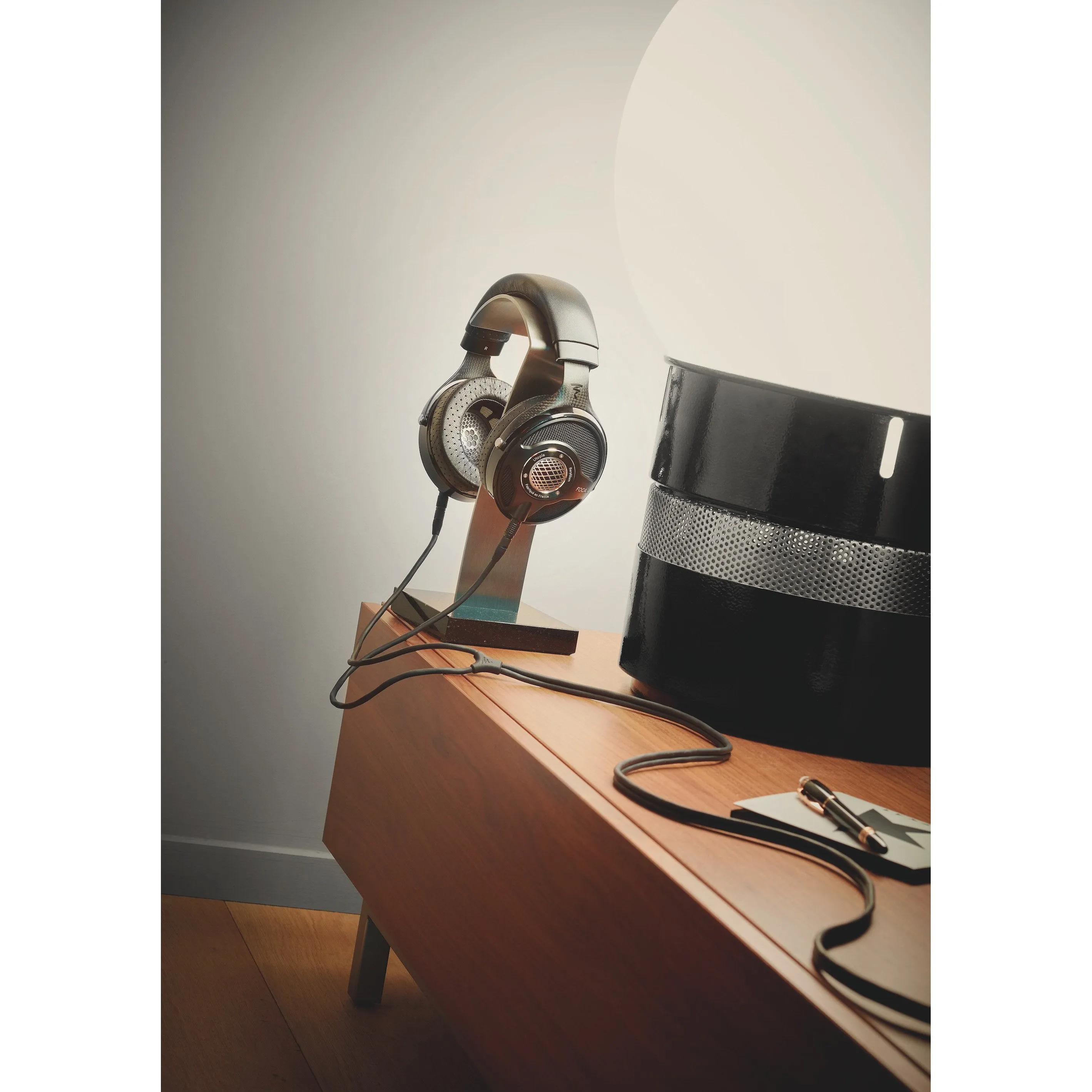 Focal Stand | Premium Headphone Stand