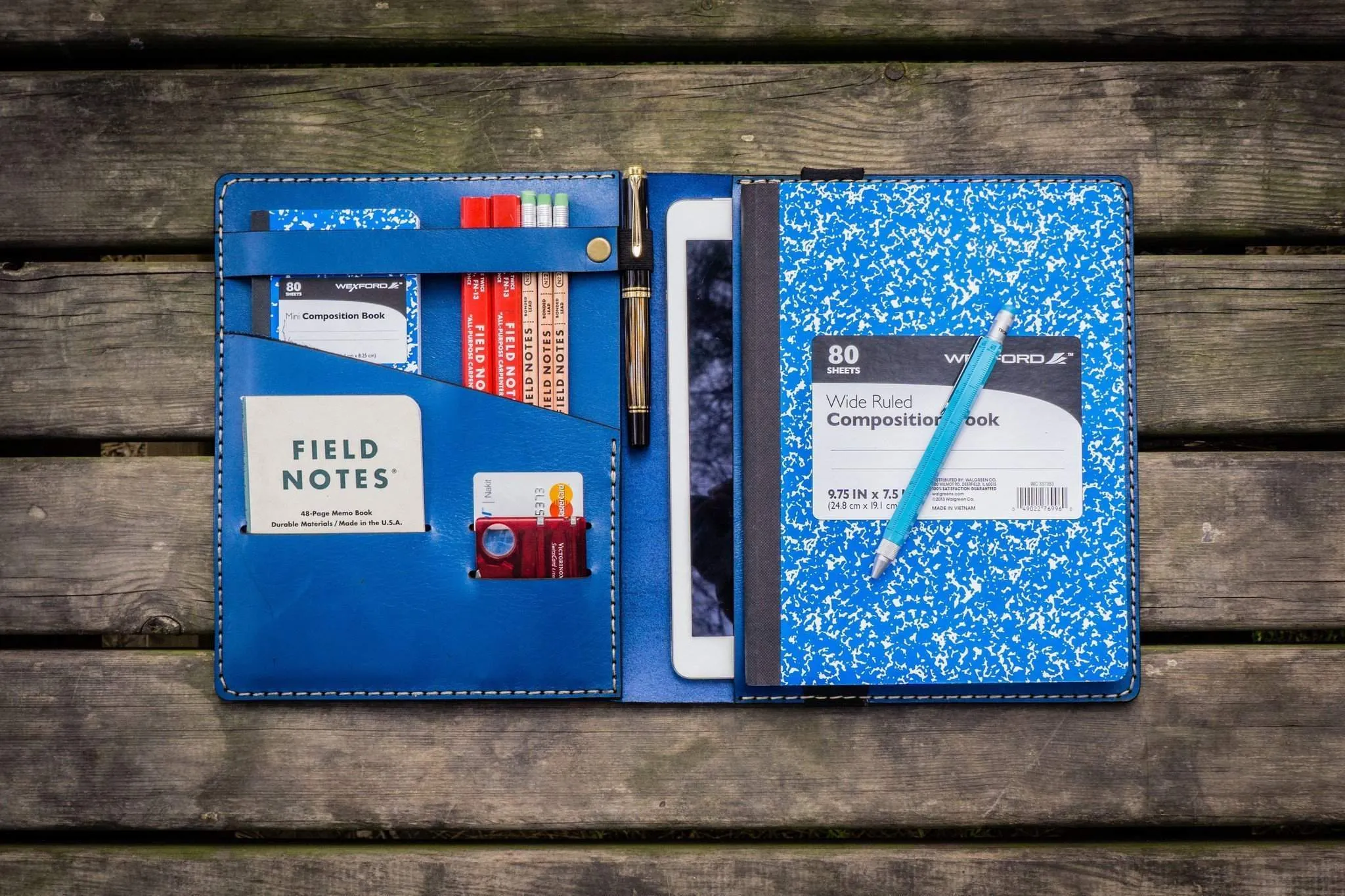 iPad Air/Pro & Extra Large Moleskine Cover - Blue