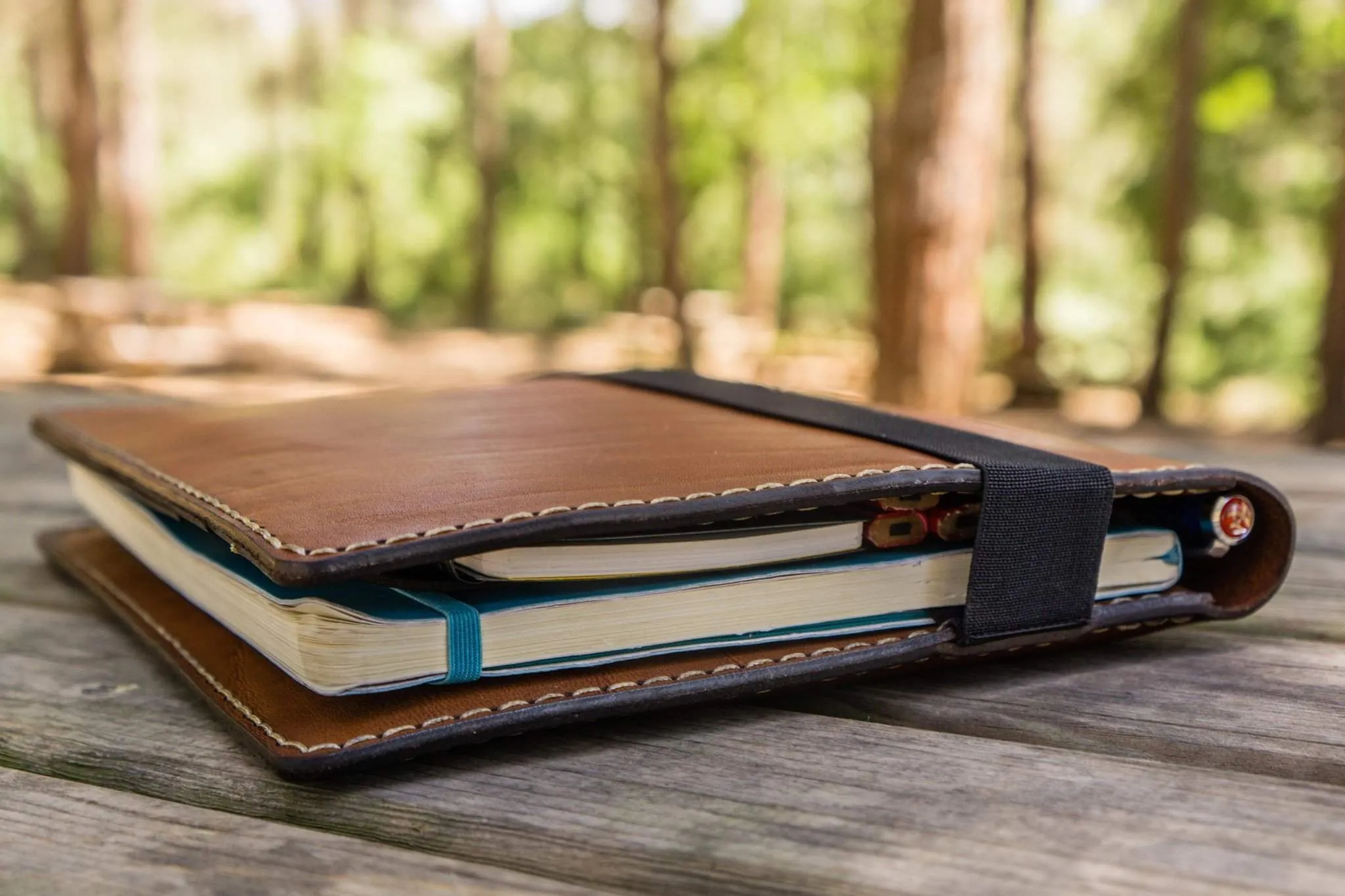 iPad Air/Pro & Extra Large Moleskine Cover - Brown