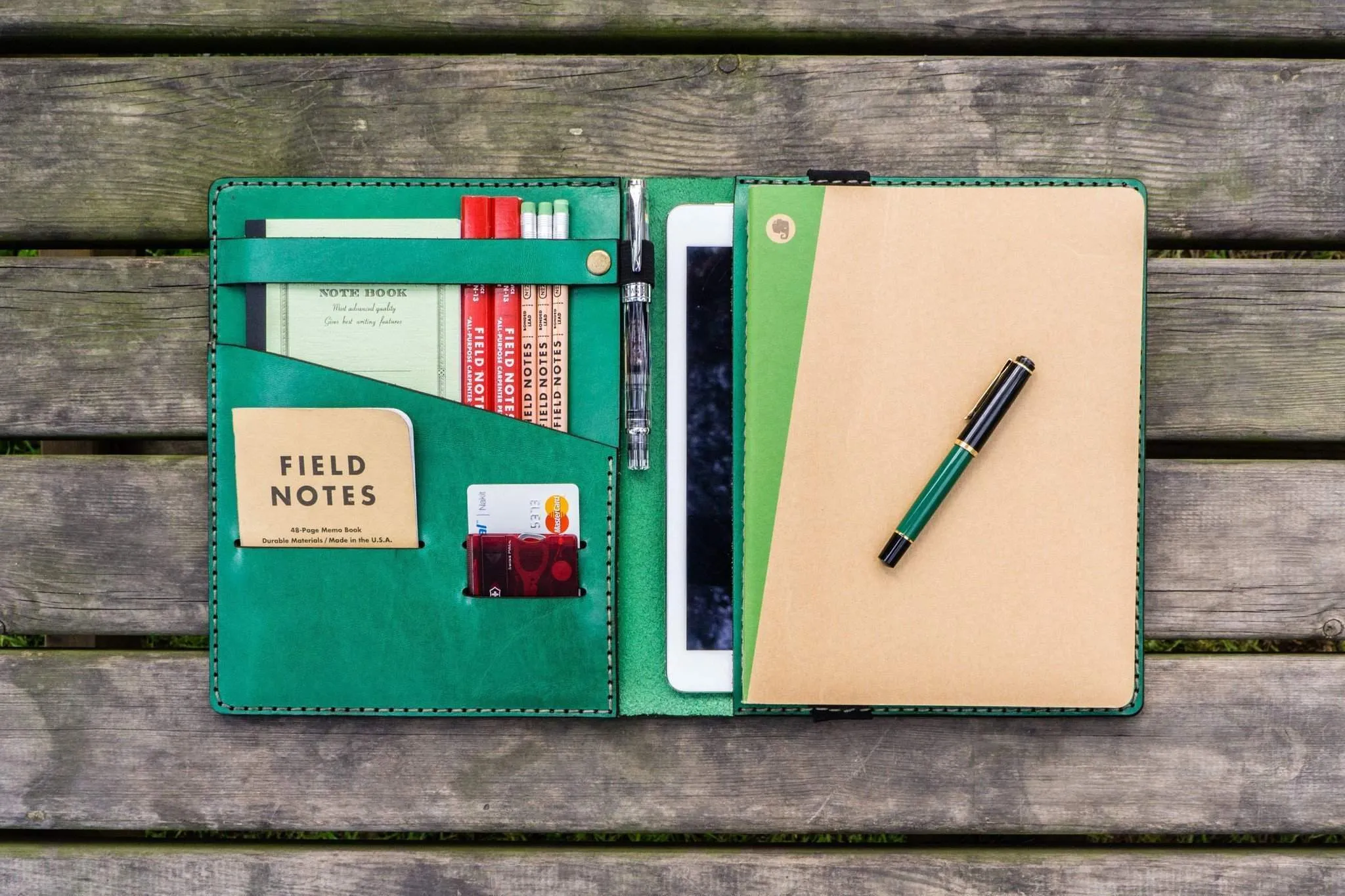 iPad Air/Pro & Extra Large Moleskine Cover - Green