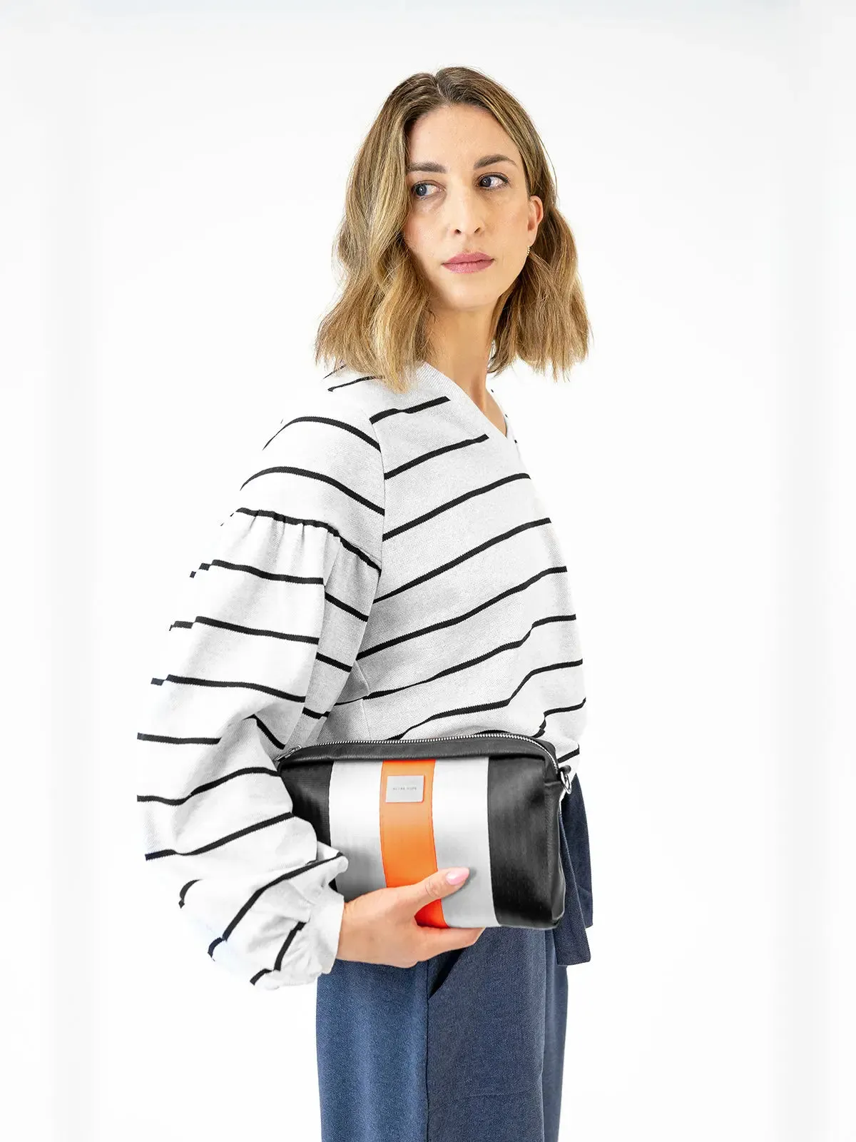 Kaste Stripe Crossbody Bag Black/Orange