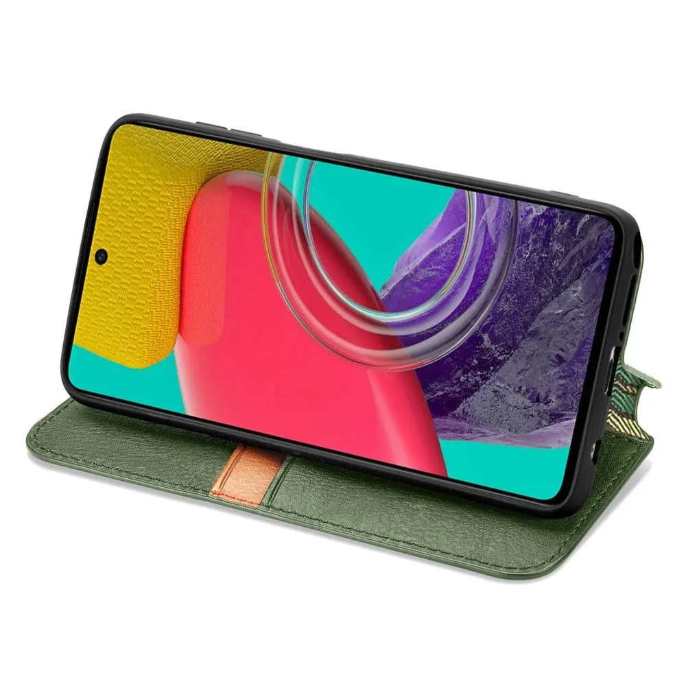 Leather case with a stylish rhombus imprint for Samsung Galaxy M33 5G - Green