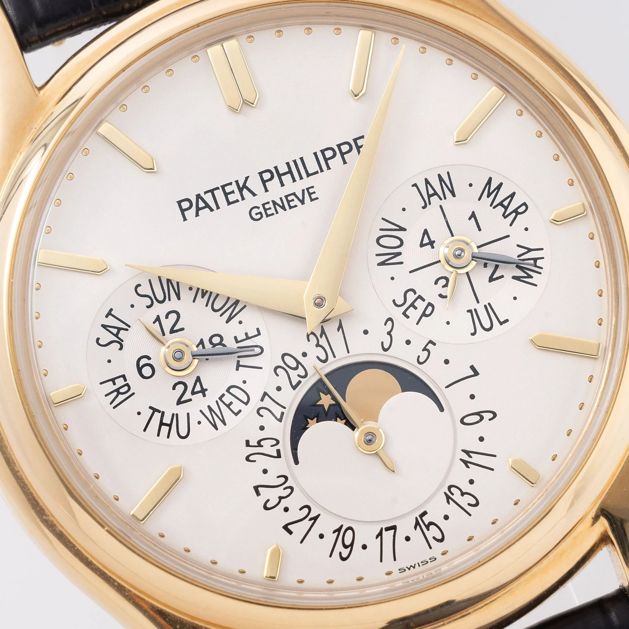 Patek Philippe Perpetual Calendar ref. 5140J with extract of the archives