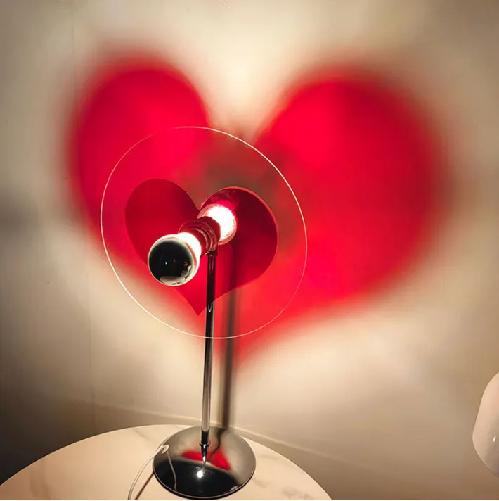 Valentine's Day Heart Projection LED Lamp Heart-Shaped Art Decoration Gift